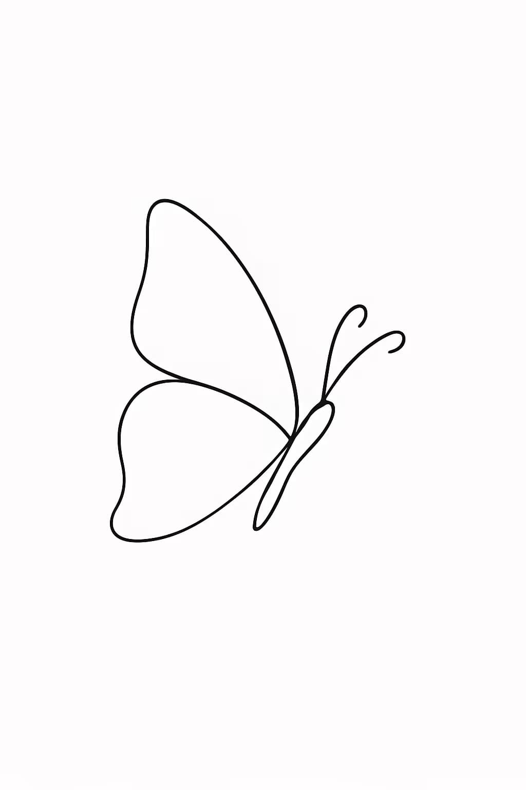 Tatuaje de mariposa minimalista lateral